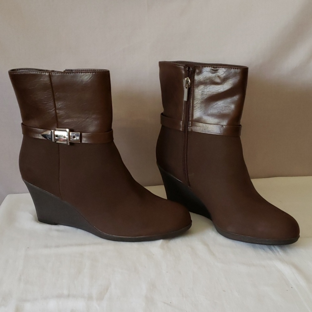 New American Living Brown Bootie - New without box